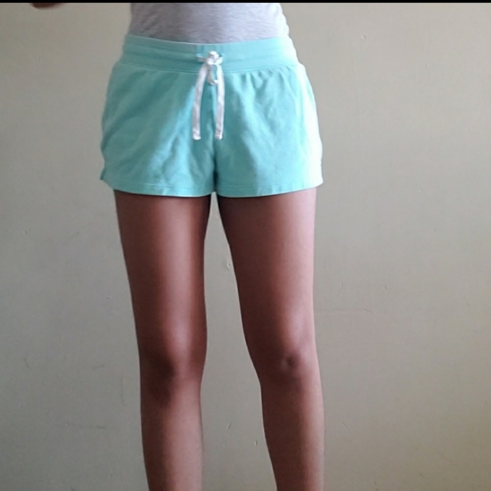 (105)Old Navy Blue Cotton Shorts Size Large (EUC)